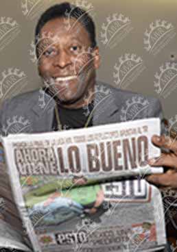 Pelé de grande revisando el ESTO